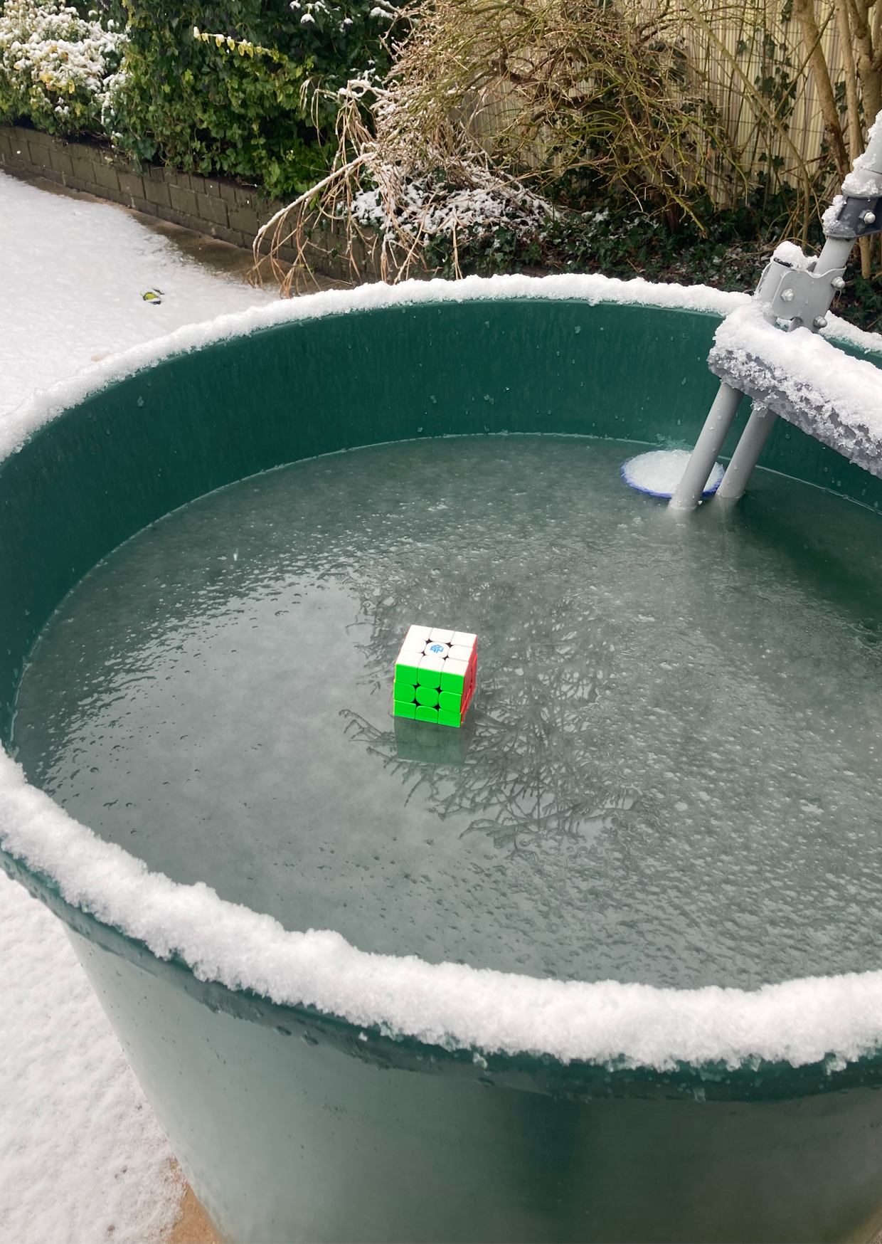 Rubix Xube in Eistonne